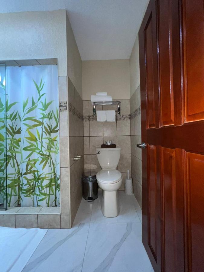 בליז סיטי One South Place Hotel מראה חיצוני תמונה