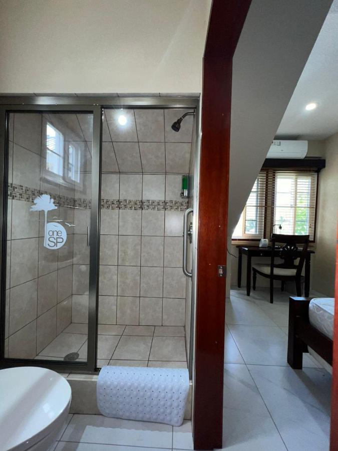 בליז סיטי One South Place Hotel מראה חיצוני תמונה