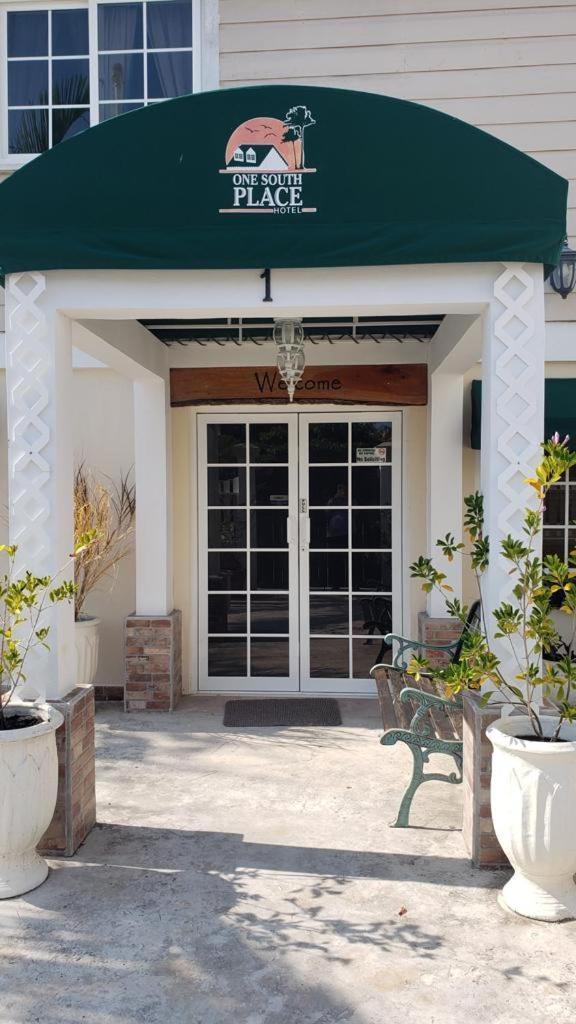 בליז סיטי One South Place Hotel מראה חיצוני תמונה